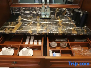 Yichang Evergrande Hotel