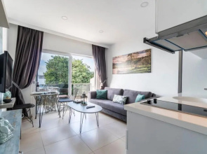 Seafront Flat With Fascinating Sea View in Bodrum