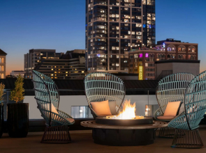 Hotel Fraye Nashville, Curio Collection By Hilton