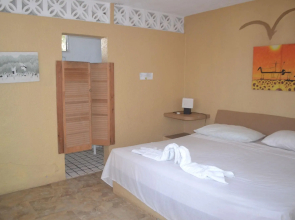 Hotel Evasion