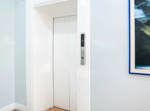 Manila Airport Hotel by Urban Connect