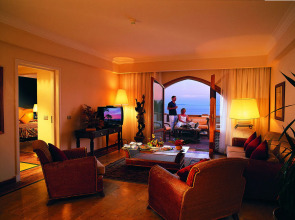 Reef Oasis Beach Resort