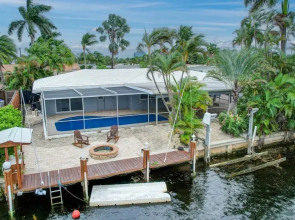 Waterfront Paradise Chic 3 BDR