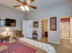 Indio Casita: 2 Mi to Coachella & Stage Coach!