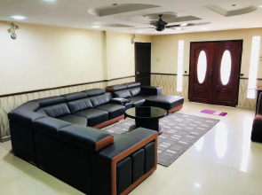One 5 Residence Homestay