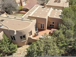 Villa Namaste - Luxury Mountain View Home - Santa Fe NM