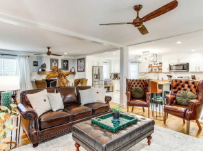 2 Mi to Historic Horse District: Dog-friendly Home