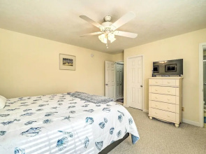 Shore2please: 4 Mi to Beach & Boat Rentals!