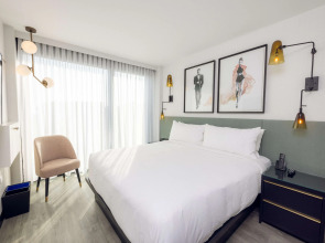 The Godfrey Hotel Hollywood