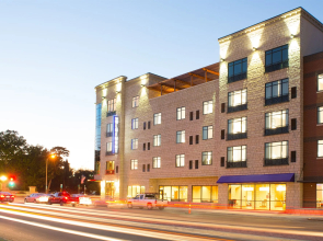 Bluemont Hotel