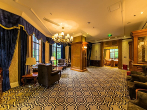 Howard Johnson Life Mountain View Chengdu