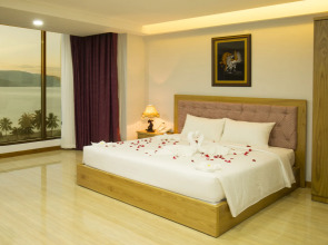 Happy Light Central Nha Trang