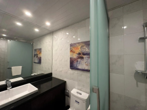 Magnificent International Hotel