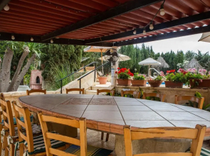 Ta' Bertu Host Family Bed & Breakfast