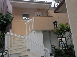 Jakir - With Terrace - A1