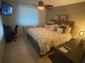 3 Bedroom Apt. close to main beaches/ attractions