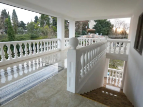 Guest House U Morya