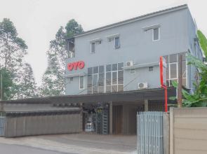 OYO 390 77 Residency
