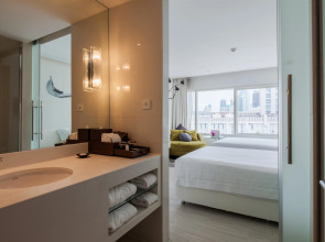 Centara Watergate Pavilion Hotel Bangkok