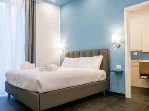 Port Alba in Naples With 1 Bedrooms and 1 Bathrooms