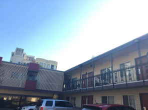 Pacific Heights Inn