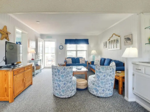 Sunny Condo - Private Ocean Isle Beach Access!