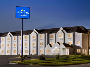 Microtel Inn & Suites by Wyndham Lincoln