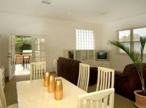 Aaa Cityfringe Apartments Adelaide