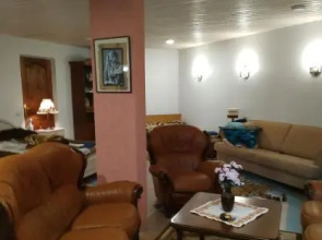 Family House Roja