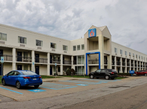 Motel 6 Buffalo, NY - Airport - Williamsville