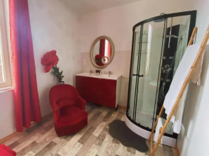 Chambres D’Hote Au Chapeau Claque Cabaret