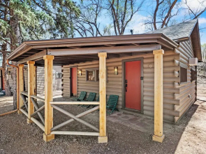 Timber Lodge Cabin 7