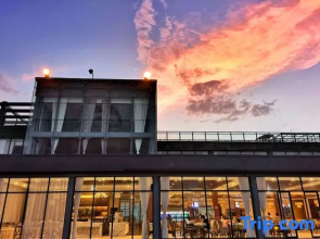 VillaJade Seaside Resort