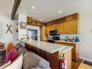 1BR Townhome w/ Loft, Pool Access, & Beach Gear