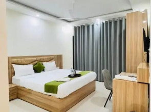 Sky Hotel