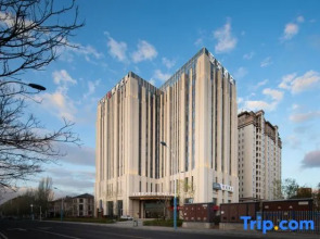 Hohhot East Station Ruyi Hedajie Atour Hotel