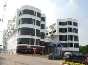 Chainat Thani Hotel