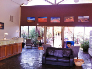 Albert Park Motor Inn