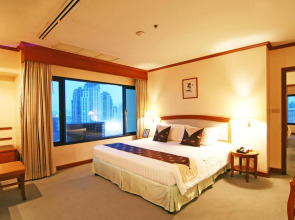 Grand Diamond Suites Hotel