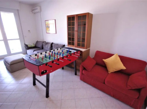 ELENA ATTICO con TERRAZZA, SOLARIUM VISTA MARE e piscina condominiale
