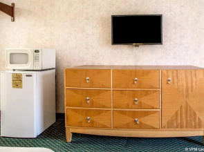 Economy Motel
