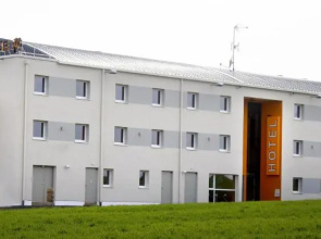 Sweet and Smart Hotel