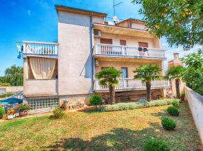 Apartment 1490