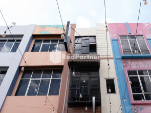 Capsule Inn Antasari RedPartner
