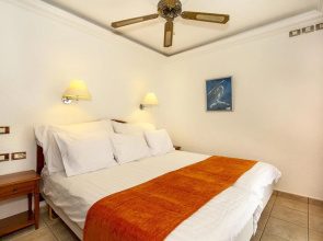 Sunsuites Carolina