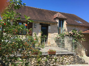 Gite Azerat, 4 pièces, 6 personnes - FR-1-616-138