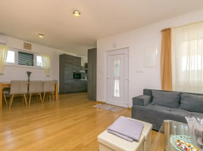 House Aria