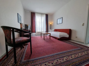 Erbenholz Hotel