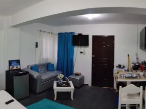 Larimar Beach Apartment