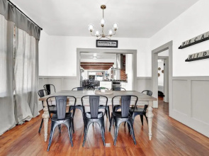 Brand New Private Pool and Hot-tub Near Main!